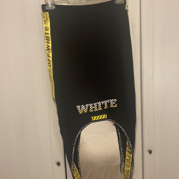 Off White skirt - Picture 7 of 7